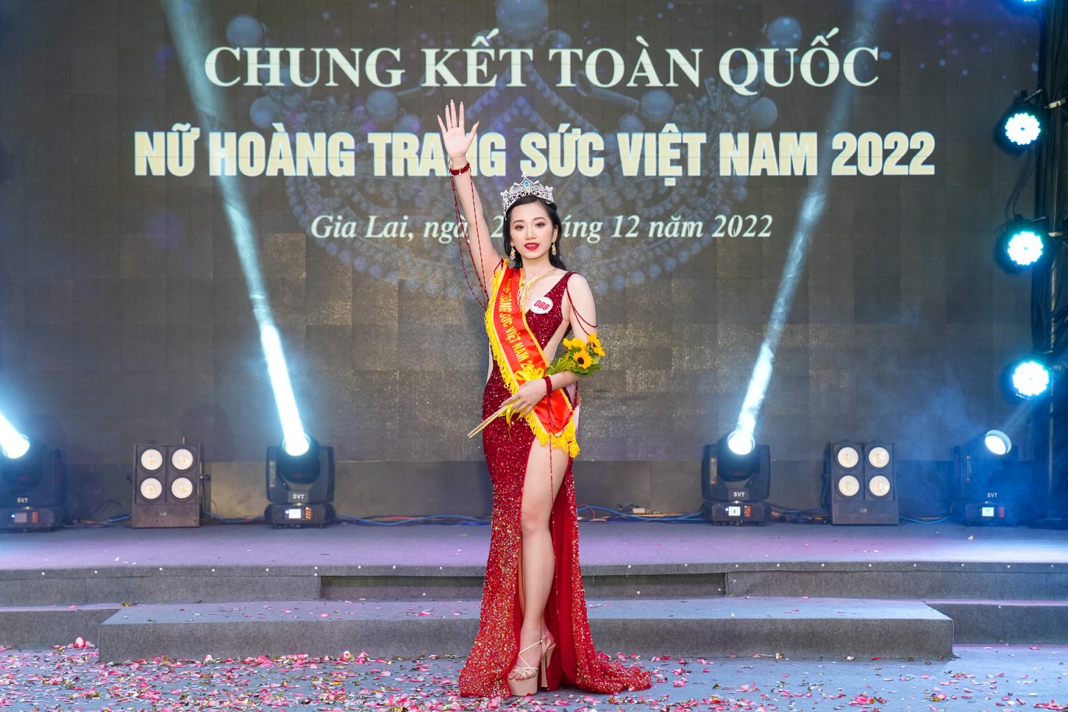 Người đẹp Quảng Ninh đăng quang “Nữ hoàng trang sức Việt Nam 2022”