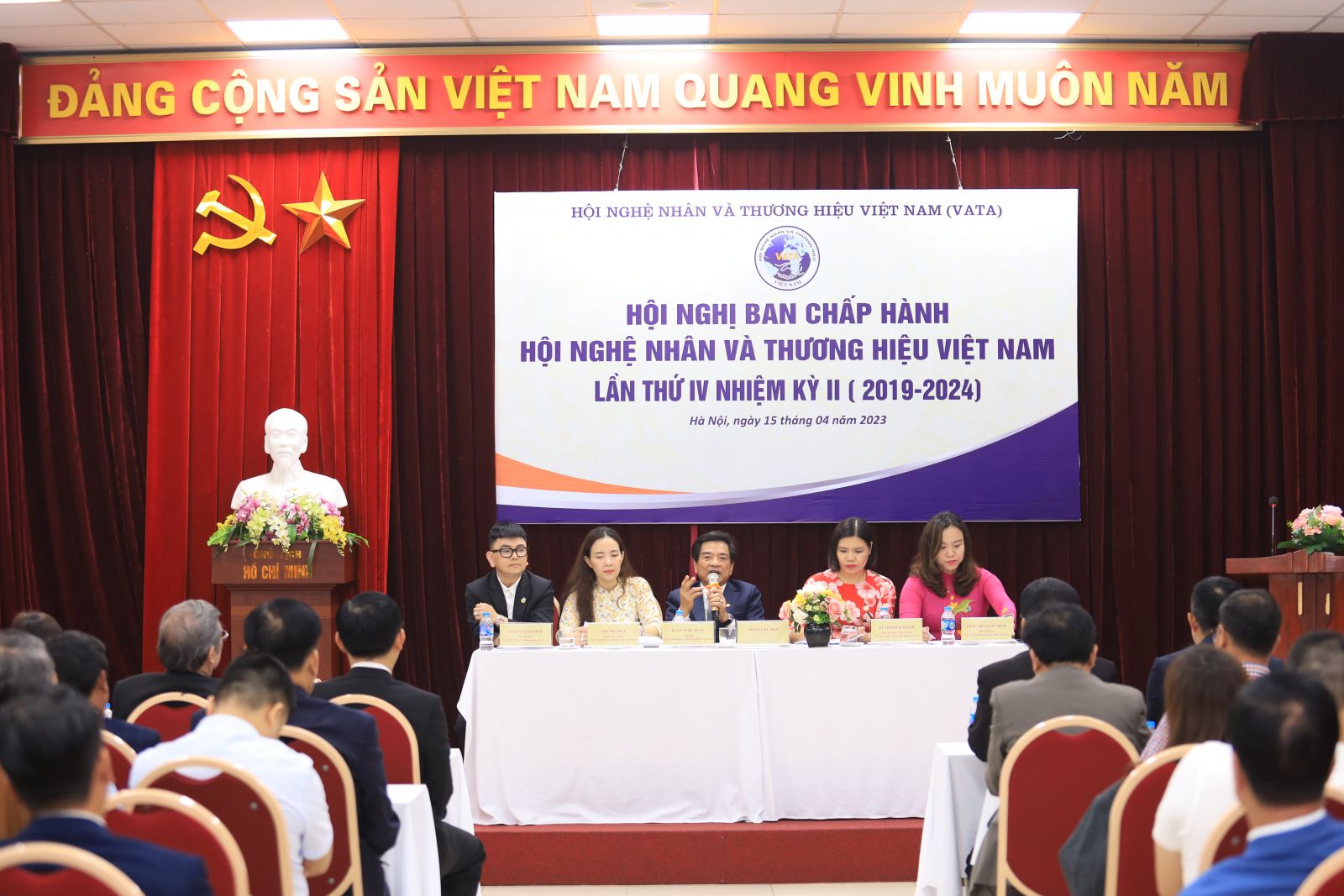 Hội nghị BCH Trung ương Hội Nghệ nhân và Thương hiệu Việt Nam lần thứ IV nhiệm kỳ II (2019-2024)