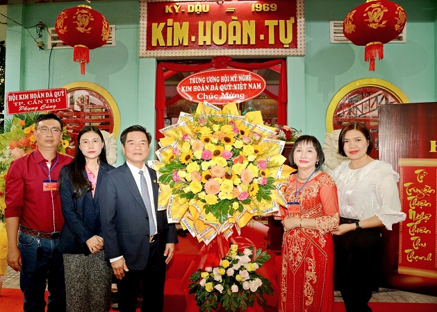 Hội Mỹ nghệ Kim hoàn Đá quý Việt Nam dâng hương giỗ Tổ nghề kim hoàn tại An Giang